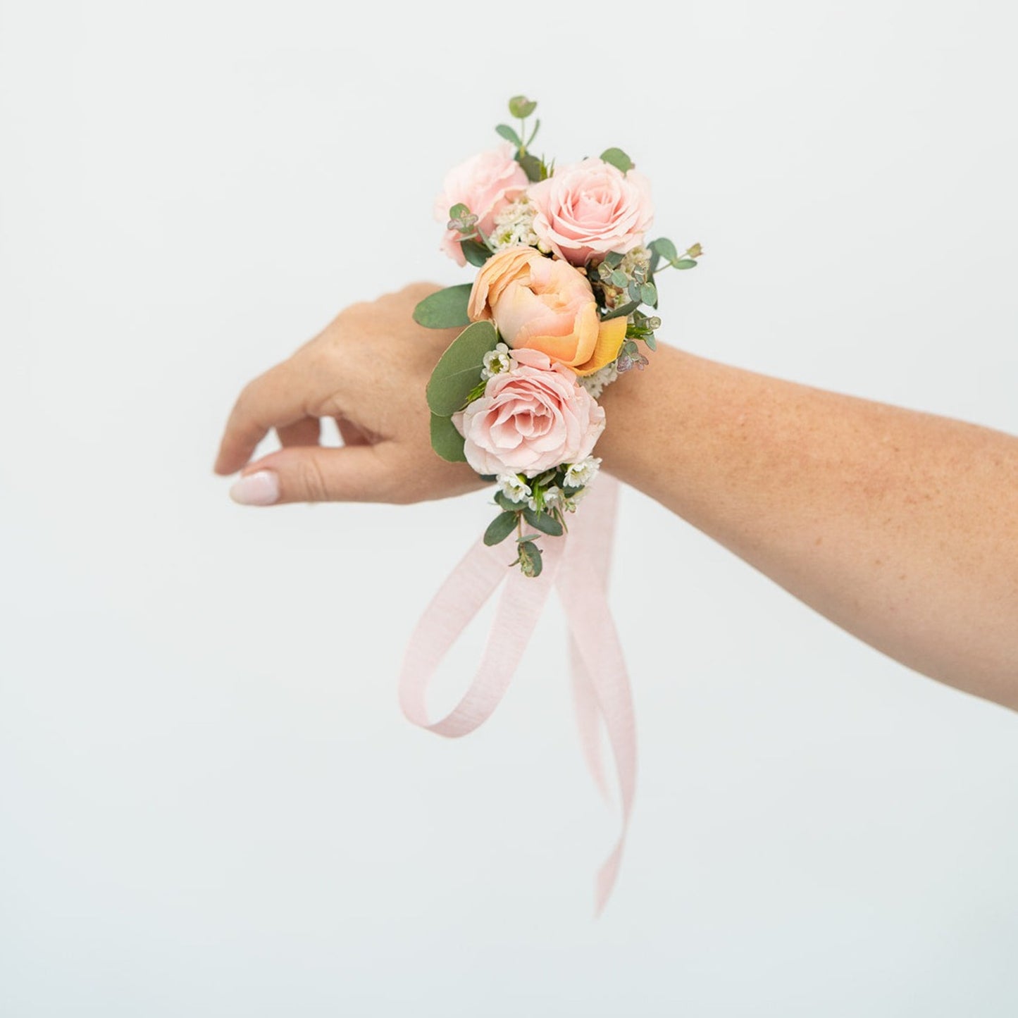 Load image into Gallery viewer, The Harper Blush Corsage
