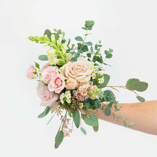 The Harper Mini Bouquet – Zinnia Floral Co