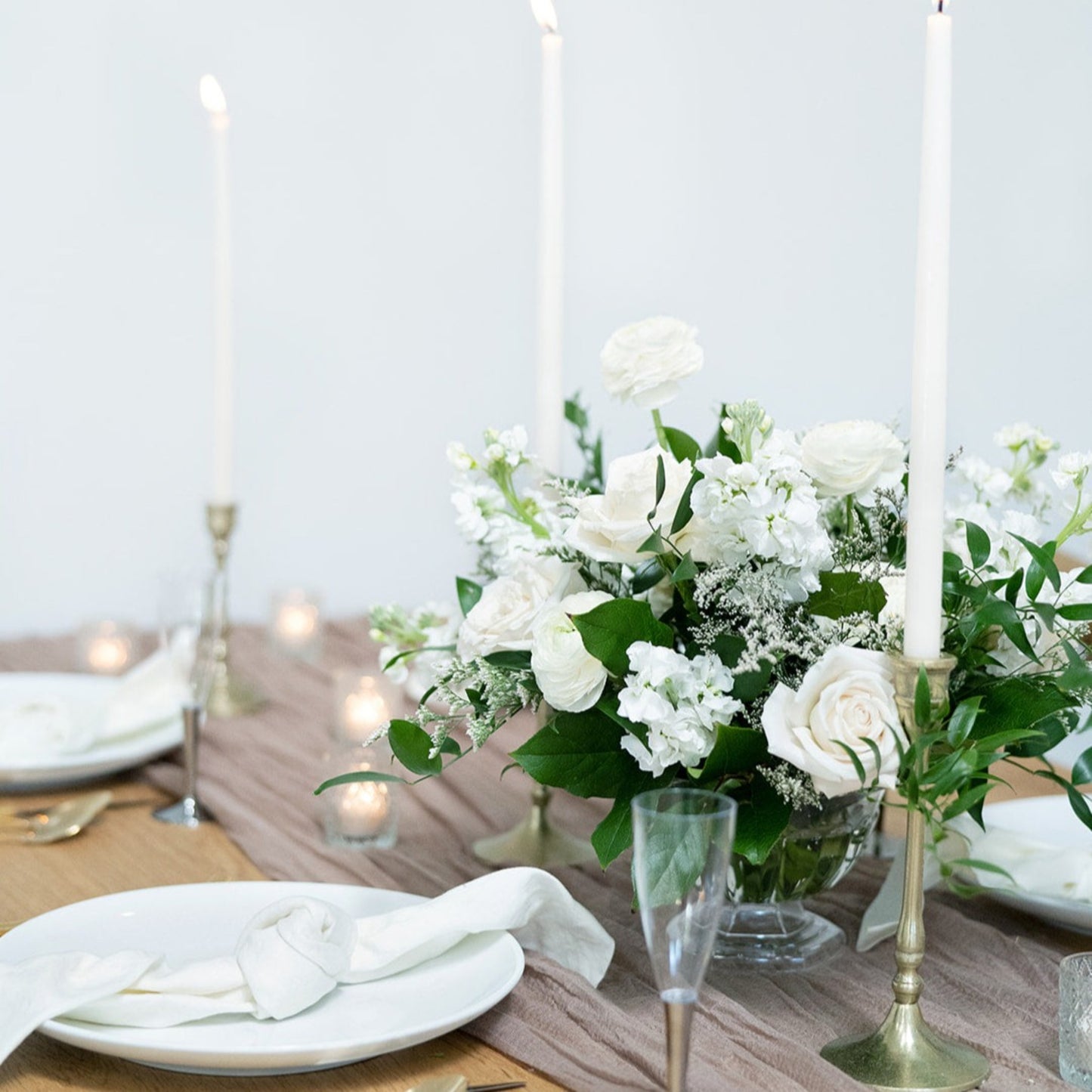 The Sophia Classic Whites Centerpiece