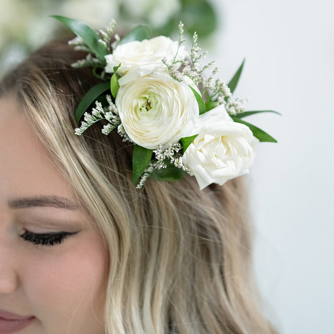 Load image into Gallery viewer, The Sophia Classic Whites Floral Crown
